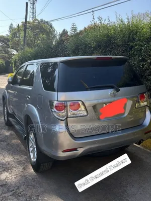 Toyota Fortuner 2015 Silver