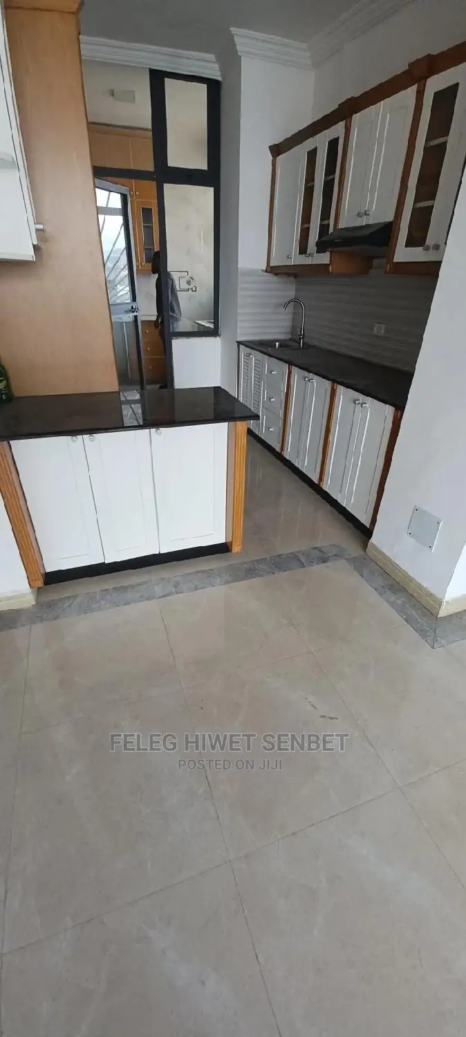 4bdrm Apartment in አአ, Bole for sale