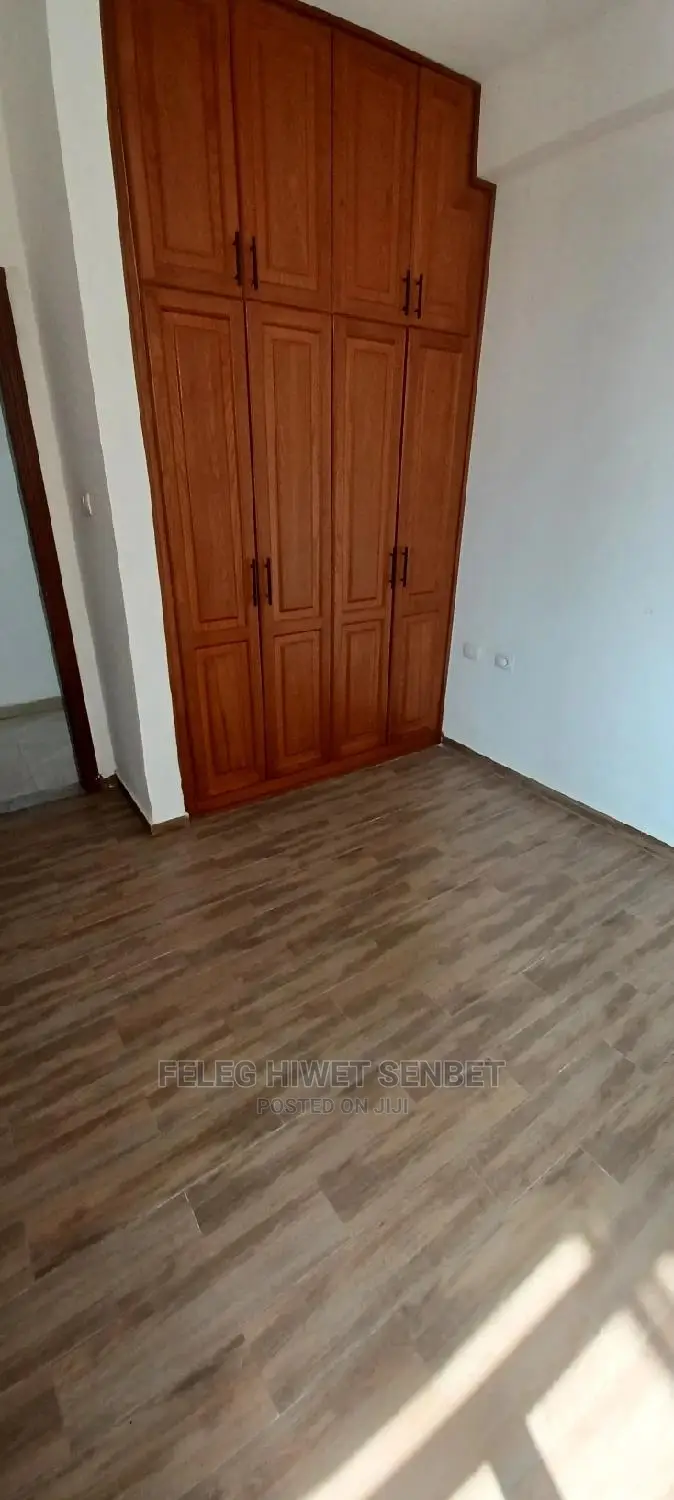 4bdrm Apartment in አአ, Bole for sale