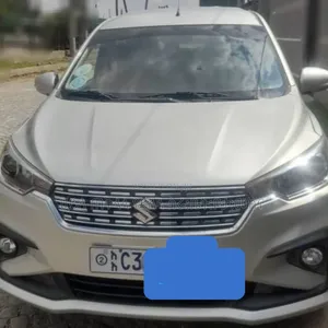 Suzuki Ertiga 2022 Silver