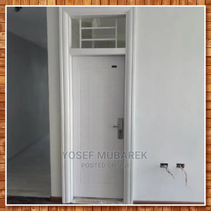 ውብ Imported በሮች