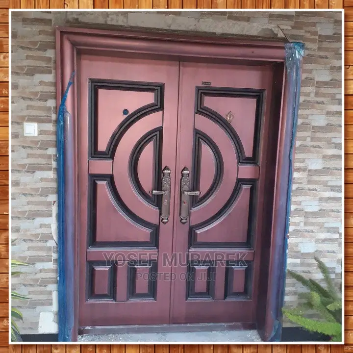 ውብ Imported በሮች