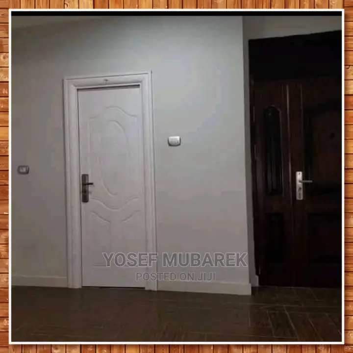 Imported Door(በር)