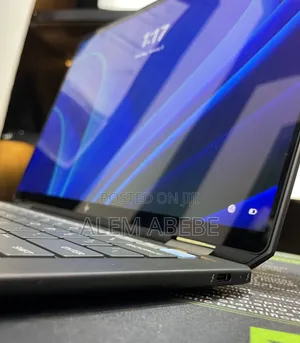 New Laptop HP OmniBook Ultra Flip 14" 16GB Intel Core Ultra 7 SSD 1T
