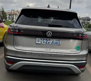 Volkswagen ID.6 2022 Gray