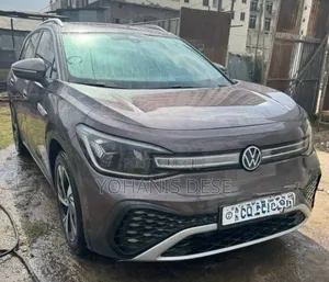 Volkswagen ID.6 2022 Purple