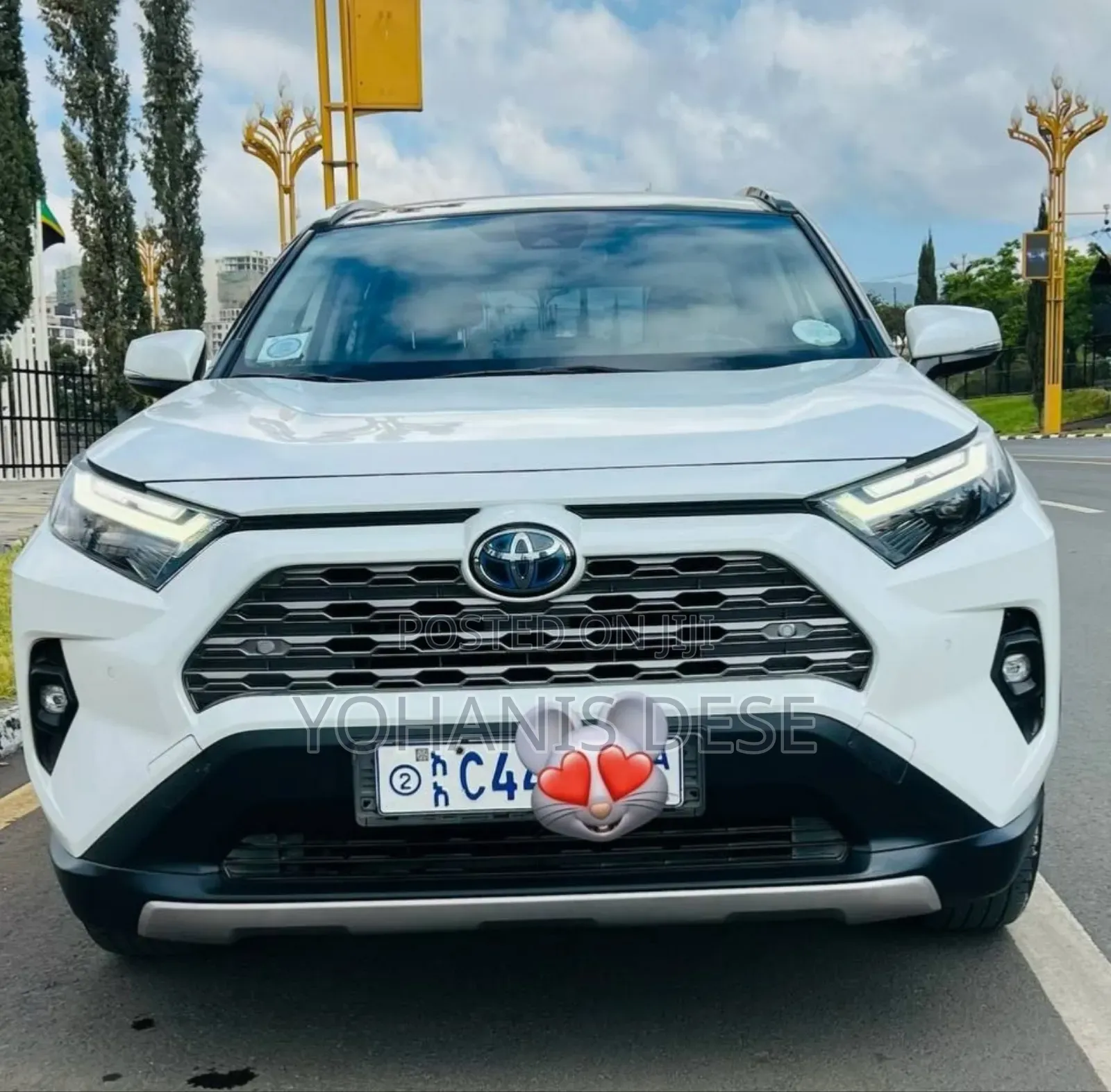 Toyota RAV4 2024 White