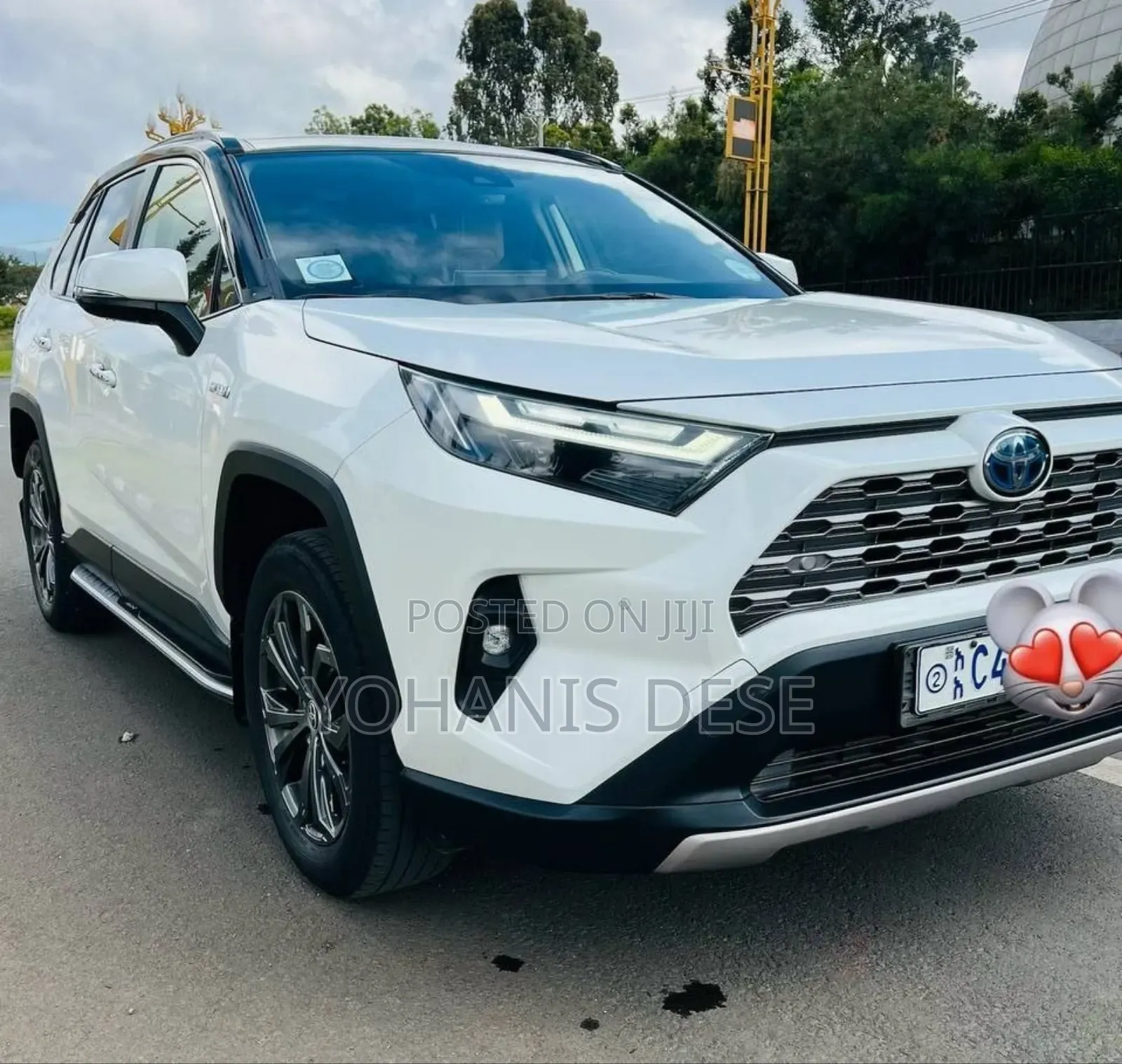 Toyota RAV4 2024 White