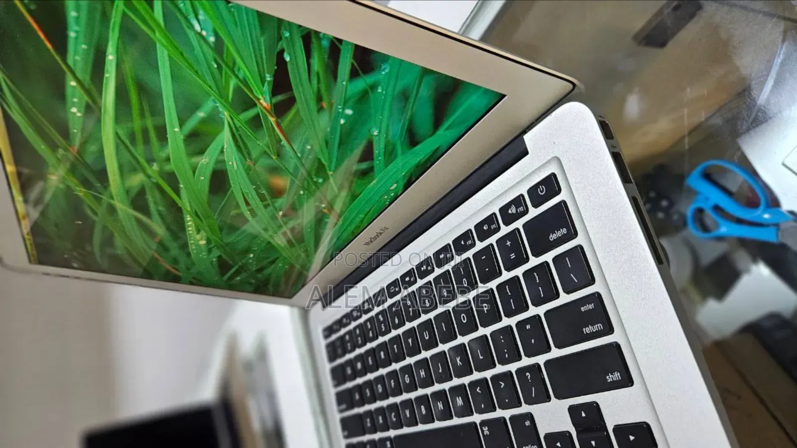 New Laptop Apple MacBook Air 2015 8GB Intel Core I5 SSD 256GB