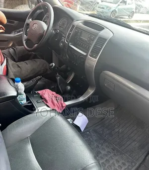 Toyota Land Cruiser Prado 2004 Black