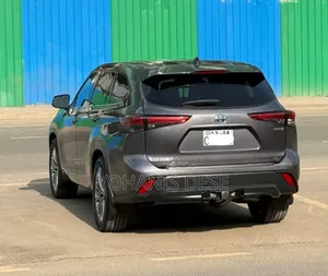 Toyota Highlander Hybrid 2021 Gray