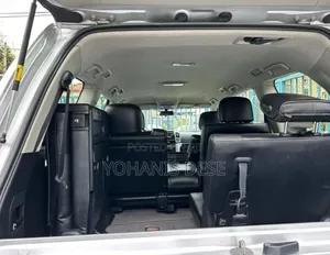 Toyota Land Cruiser 2014 Silver