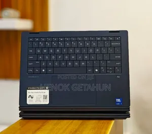 New Laptop HP OmniBook X Flip 14" 16GB Intel Core Ultra 7 SSD 1T