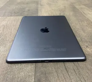 New Apple iPad 10.2 (2021) 64 GB Silver