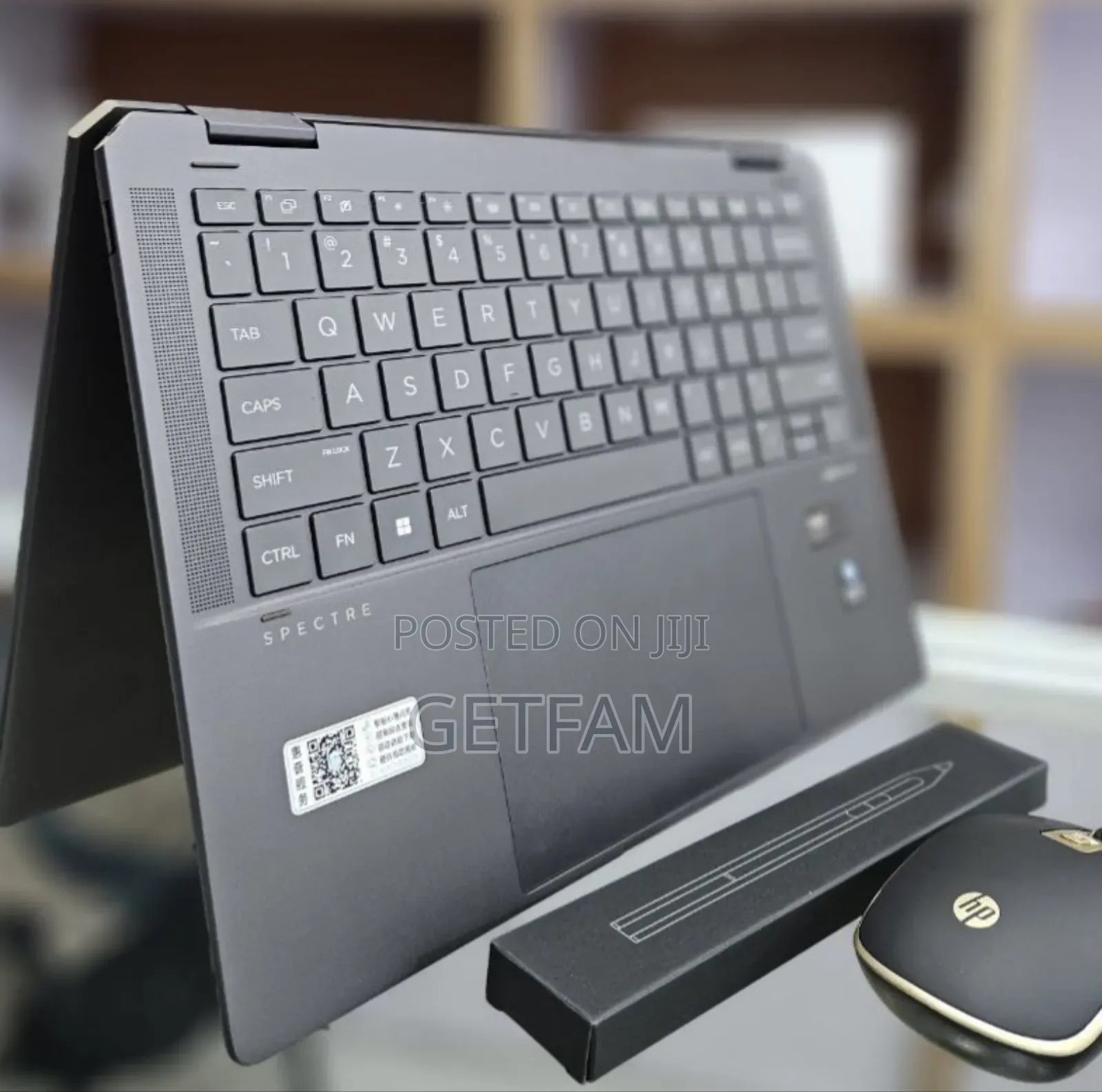 New Laptop HP Spectra 13 32GB Intel SSD 2T