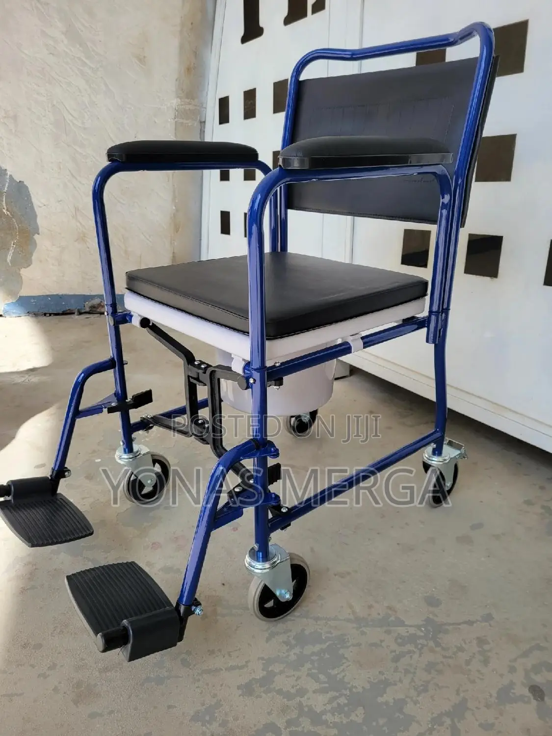 Wheelchair Bathroom Toilet/Bathroom Wheelchair Fixed Pw0502 Blue