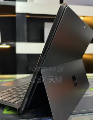 New Laptop Microsoft Surface 16GB Intel Core I5 SSD 256GB