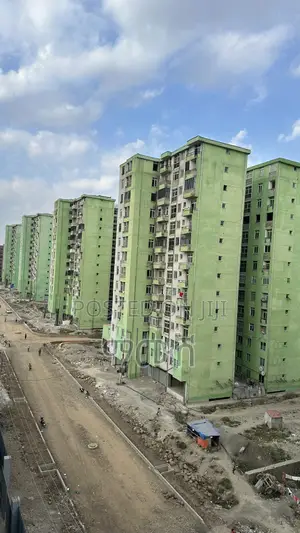 የሚሸጥ 40/60 ኮንዶሚኒየም ሱቅ