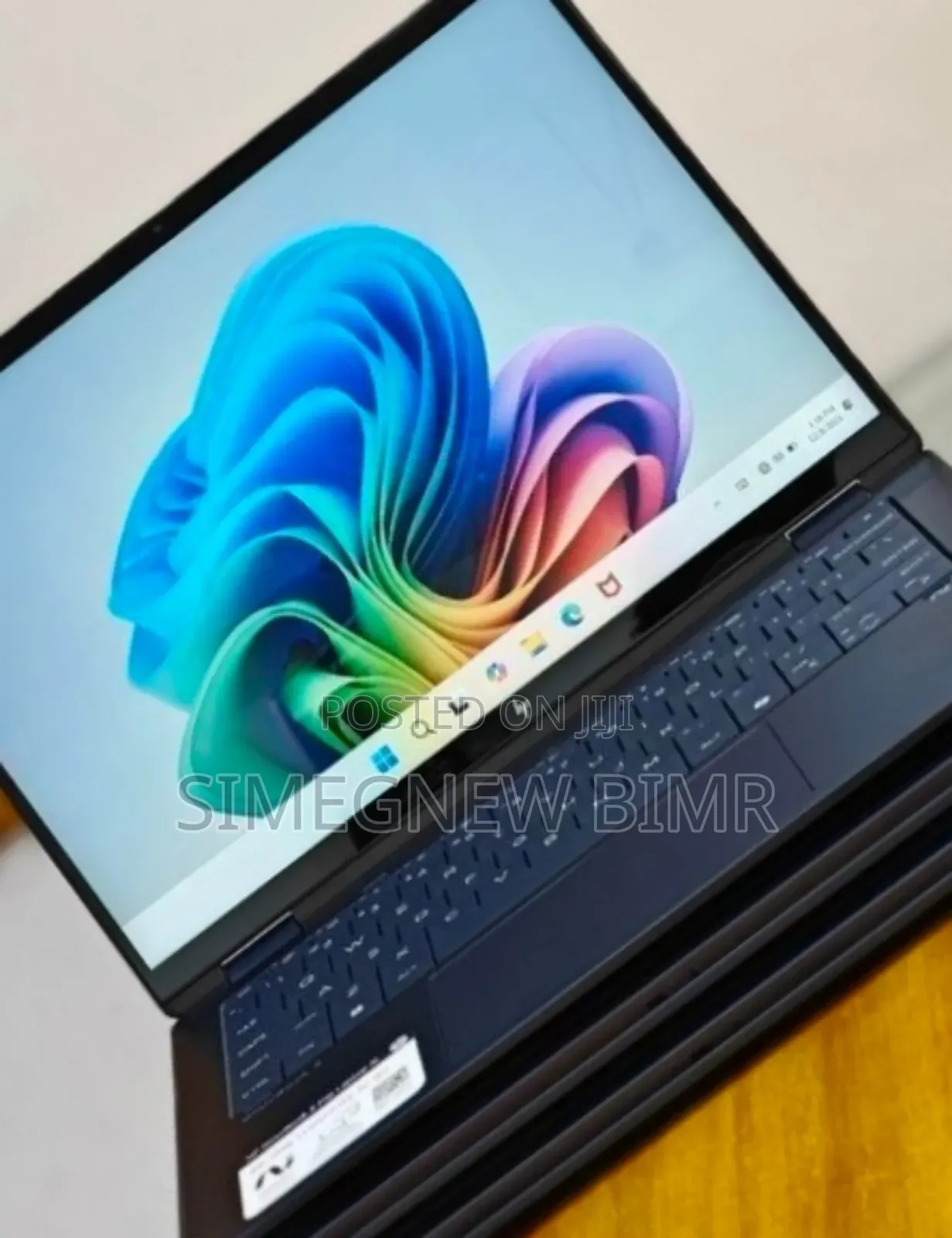 New Laptop HP OmniBook 5 Flip 16GB Intel Core Ultra 7 SSD 1T