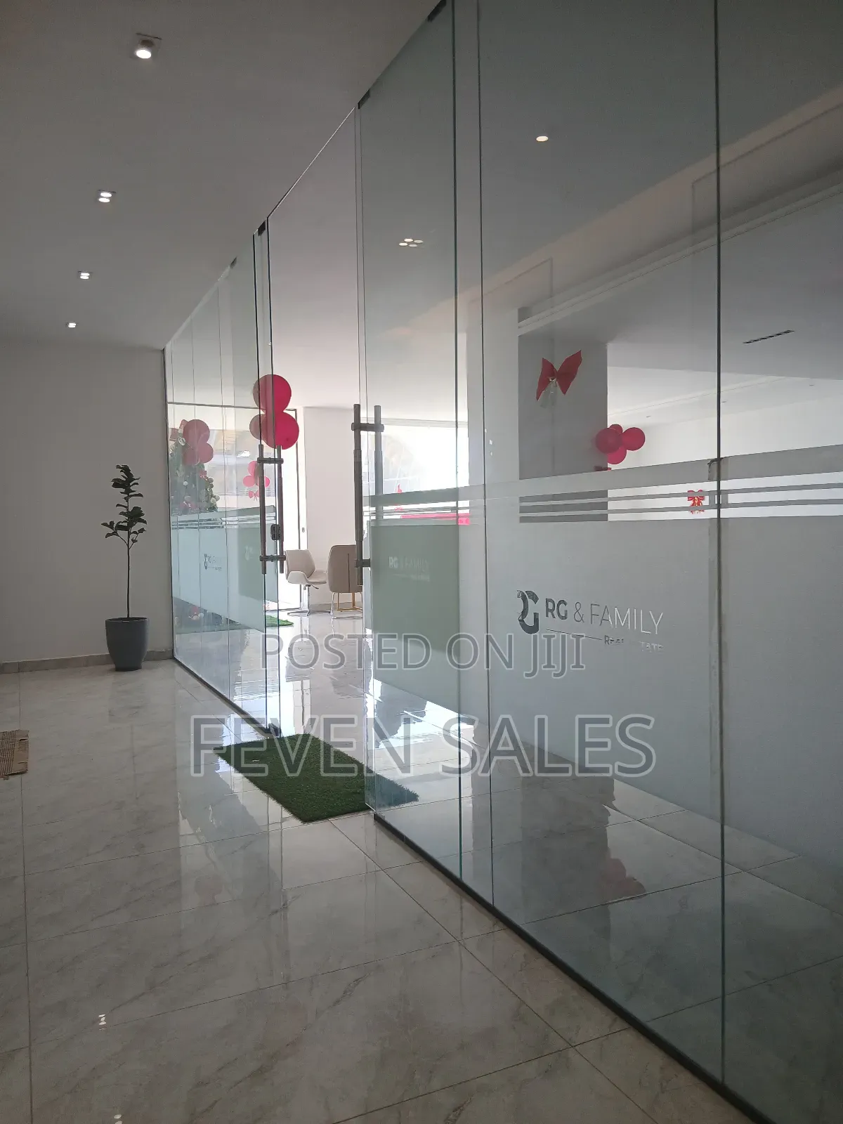 በ30%ቅናሽ ለመጠናቀቅ ጥቂት የቀራቸዉን የንግድ ሱቆች እየሸጥን እንገኛለን