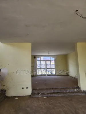 5bdrm House in Ccd, Oromia-Finfinne for sale