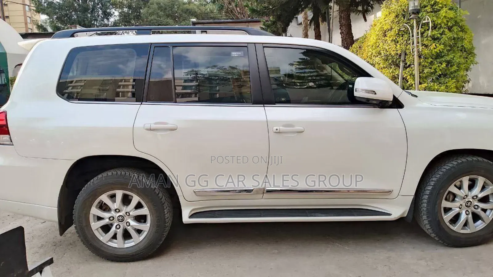 Toyota Land Cruiser 2017 White