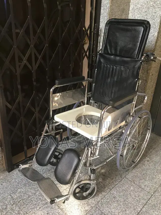 Wheelchair粵adjustable Reclining Backrest for Personalized Positioning.