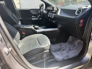 New Mercedes-Benz EQB 300 4MATIC 2023 Gray