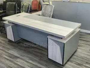 Gray in White Mangeral Tabel