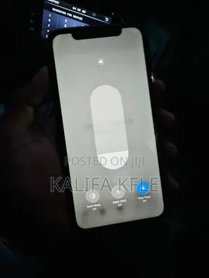 Apple iPhone 11 64 GB Red