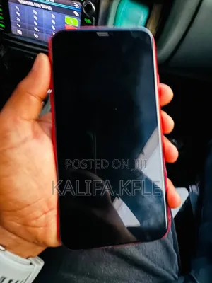 Apple iPhone 11 64 GB Red