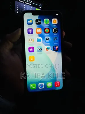 Apple iPhone 11 64 GB Red