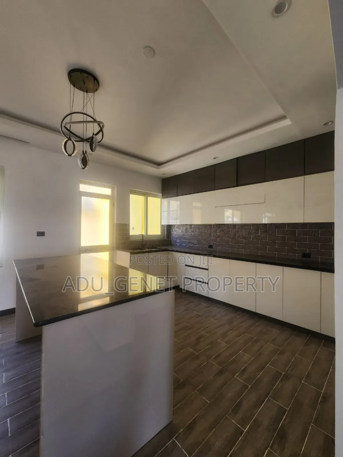 Furnished 6bdrm Duplex in ሲሲዲ ግቢ, Yeka for sale