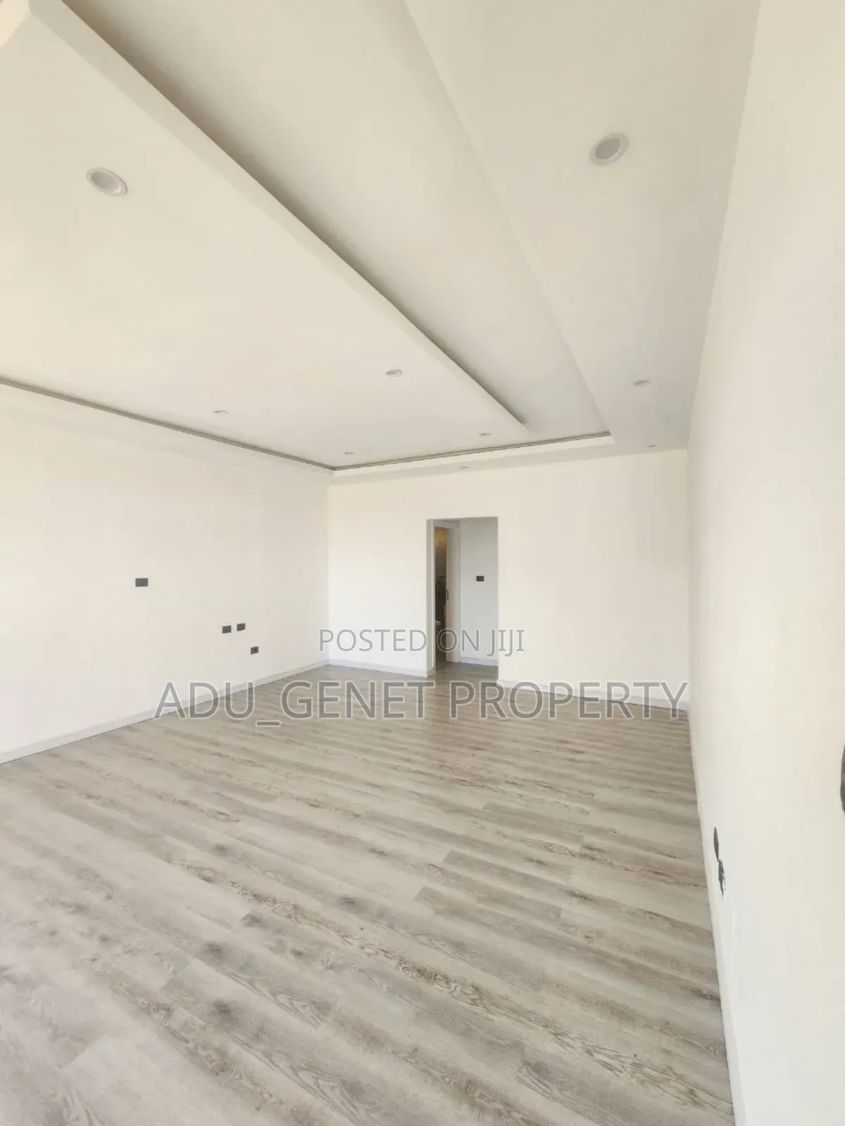 Furnished 6bdrm Duplex in ሲሲዲ ግቢ, Yeka for sale