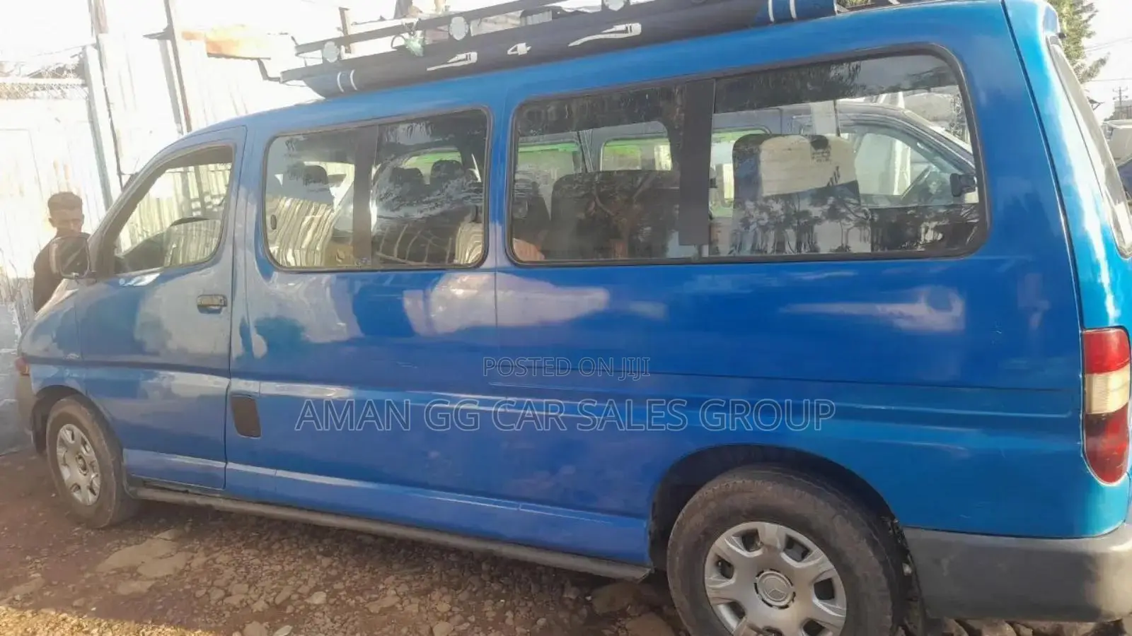 Toyota HiAce 2006 Blue