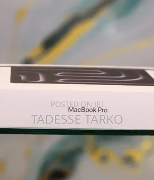 New Laptop Apple MacBook Pro 16GB Apple M3 SSD 512GB