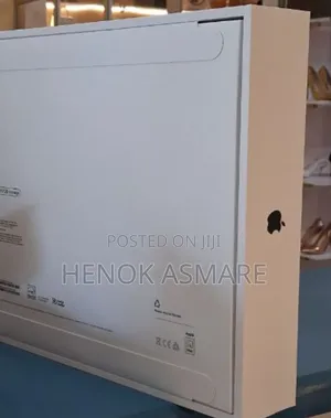 New Laptop Apple MacBook Air 16GB Apple M4 SSD 512GB