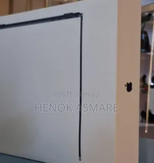 New Laptop Apple MacBook Air 16GB Apple M4 SSD 512GB