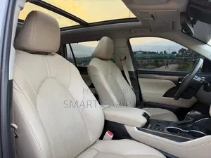 Toyota Highlander Hybrid Bronze Edition AWD 2023 White