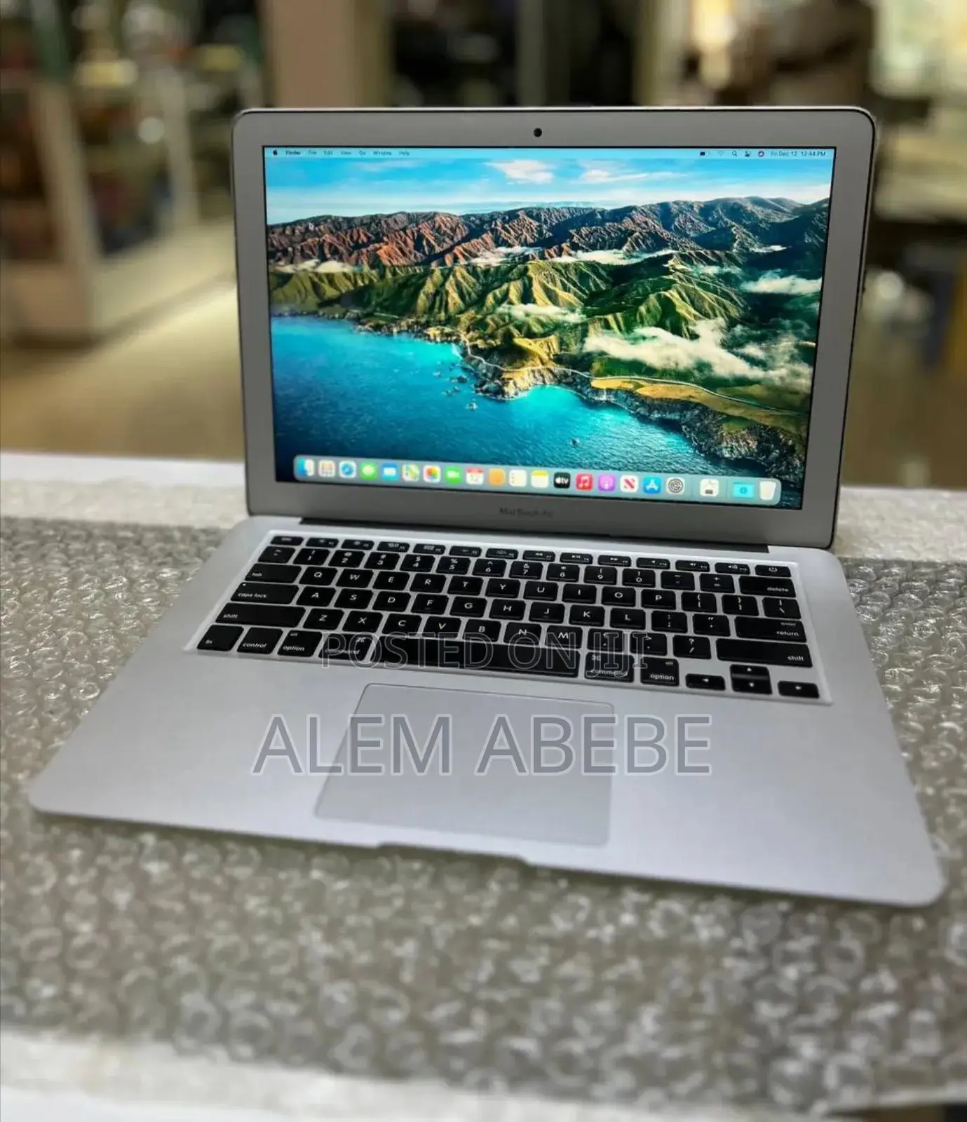 New Laptop Apple MacBook Air 2014 8GB Intel Core I5 SSD 256GB