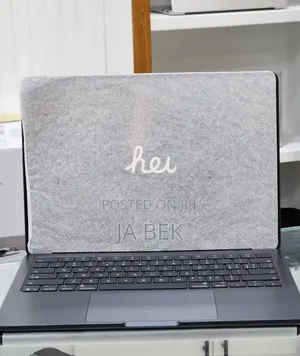 New Laptop Apple MacBook Pro 2024 M4 14-Inch 16GB Apple M4 SSD 256GB