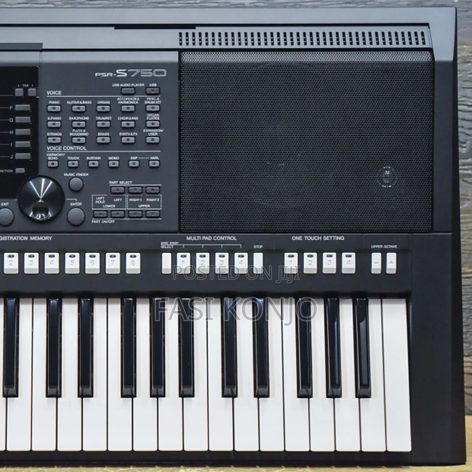 Yamaha PSR-S750
