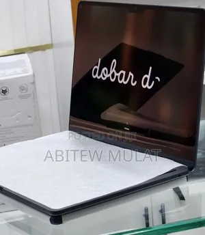 New Laptop Apple MacBook Air 2025 M4 13-Inch 16GB Apple M4 SSD 256GB