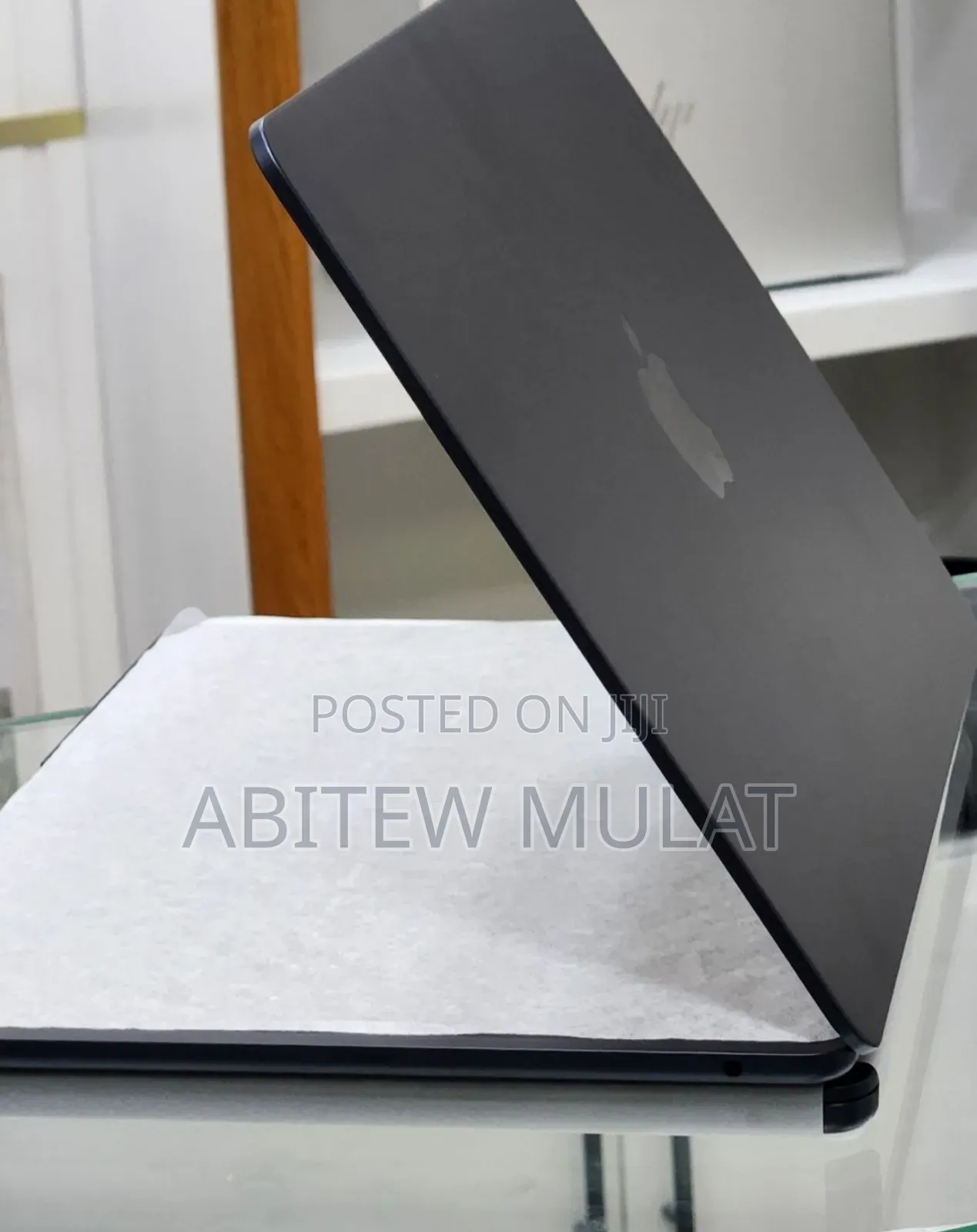 New Laptop Apple MacBook Air 2025 M4 13-Inch 16GB Apple M4 SSD 256GB