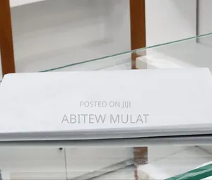 New Laptop Apple MacBook Air 2025 M4 13-Inch 16GB Apple M4 SSD 256GB