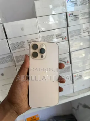 New Apple iPhone 16 Pro Max 256 GB Gold