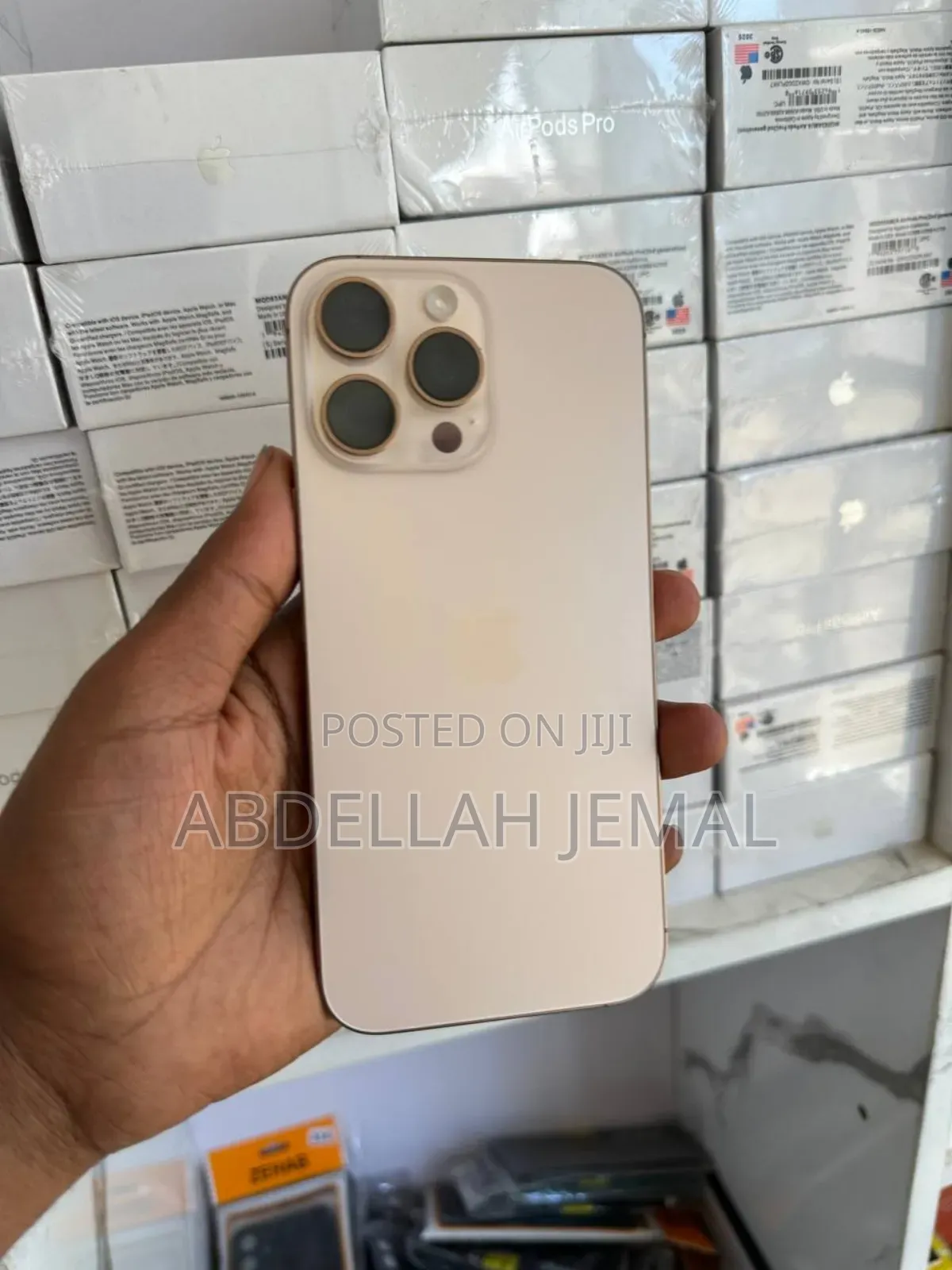 New Apple iPhone 16 Pro Max 256 GB Gold