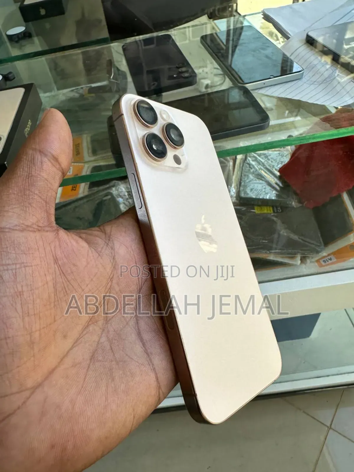 New Apple iPhone 16 Pro Max 256 GB Gold