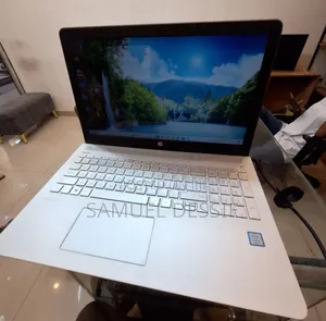 New Laptop HP Pavilion 15 8GB Intel Core I7 HDD 1T