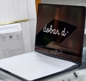 New Apple MacBook Air 2025 M4 13-Inch 16GB Apple M4 Max SSD 256GB